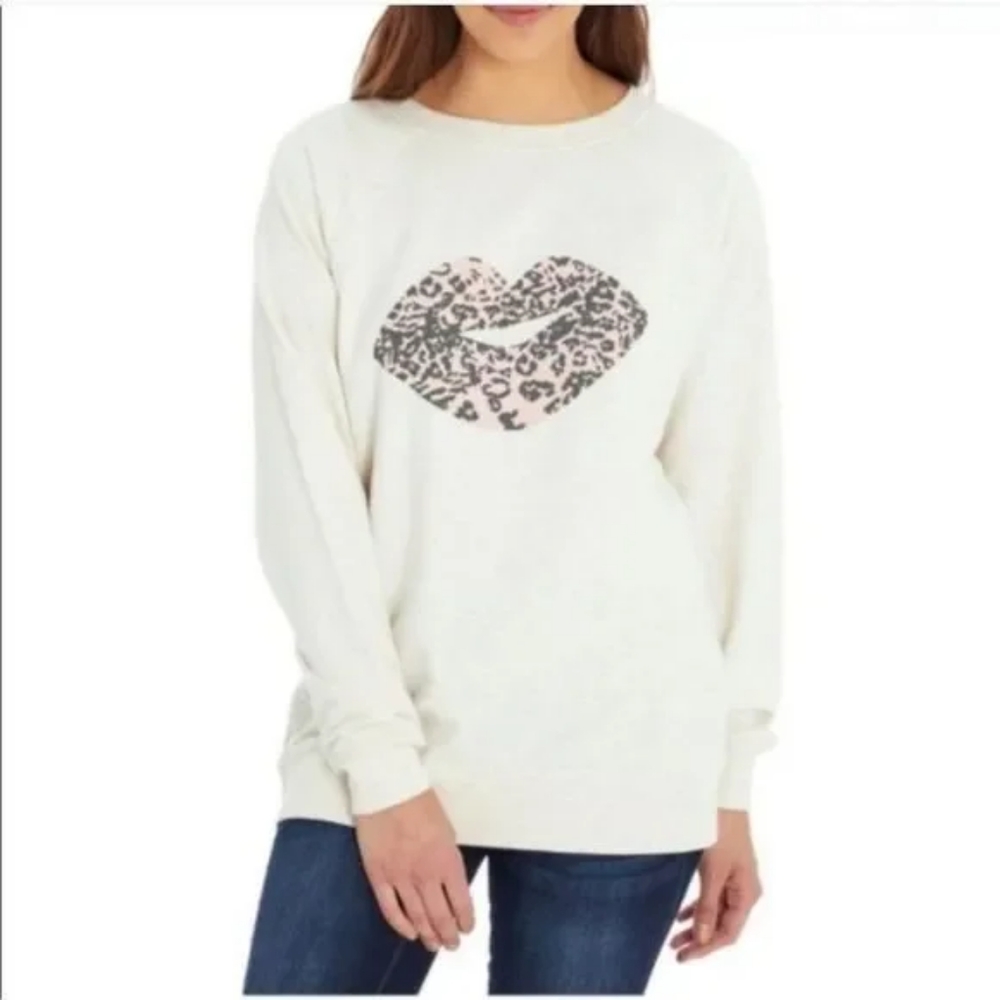 Wildfox 1st kiss Leopard lips sweatshirt in Cream/Pink Leopard Size Small